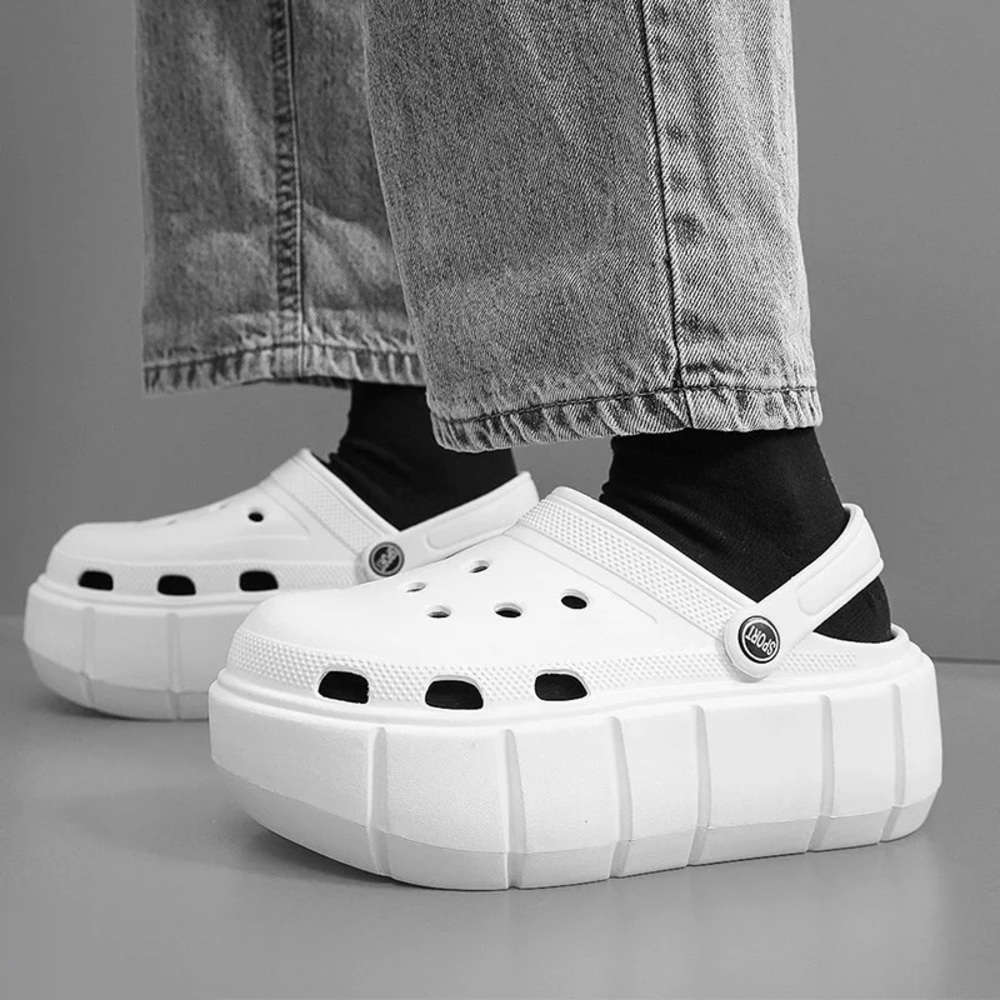 White Summer Slippers Platform Clogs/Crocs/Slides Size 9🐊